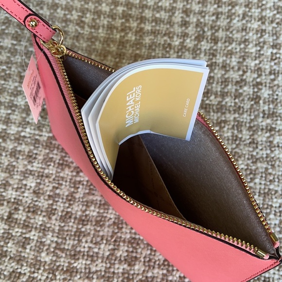 MK Jet Set Travel XL Zip Clutch Wristlet Grapefrui - Picture 12 of 15